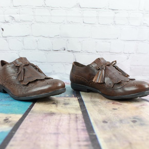BORN Wingtip Tassel Kiltie Loafers Size 7 / 38 - Picture 3 of 9